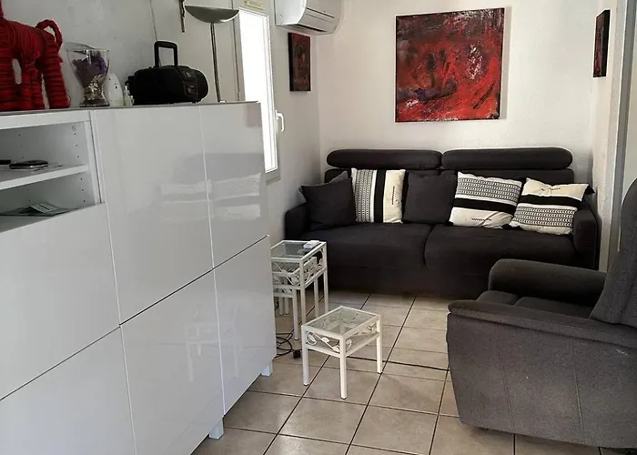 Holidayland 432 T2 Mezzanine 6 Couchages Climatise Avec Veranda Et Box Internet * Narbonne-Plage