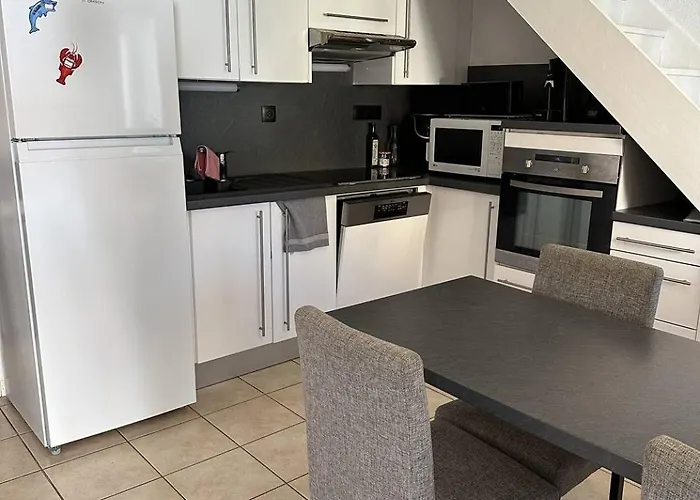 Holidayland 432 T2 Mezzanine 6 Couchages Climatise Avec Veranda Et Box Internet * Narbonne-Plage