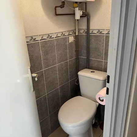 Holidayland 432 T2 Mezzanine 6 Couchages Climatise Avec Veranda Et Box Internet